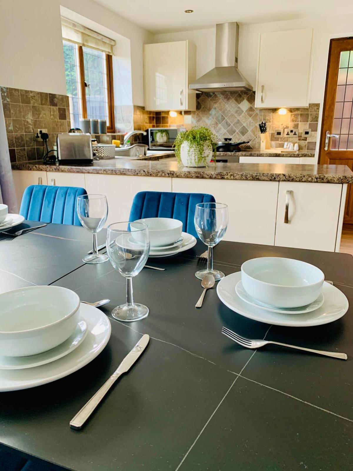 3Br House Ossett-Wakefield, Free Parking 3 Cars Wi Fi Long Stays 外观 照片